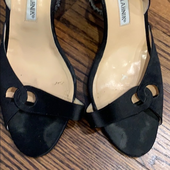 Used Manalo Blahnik satin black evening heels - Picture 3 of 6
